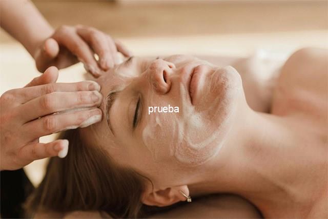 Limpieza facial con hidratación y exfoliación en Cambados - Imagen 1